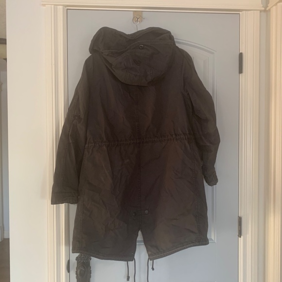 TNA aritzia rain jacket, with additional layer - Picture 7 of 8